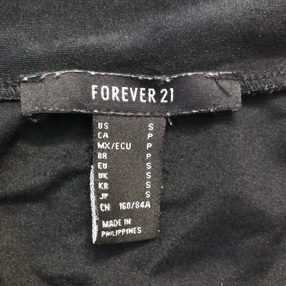 Long sleeve half zip crop top - Picture 3 of 3